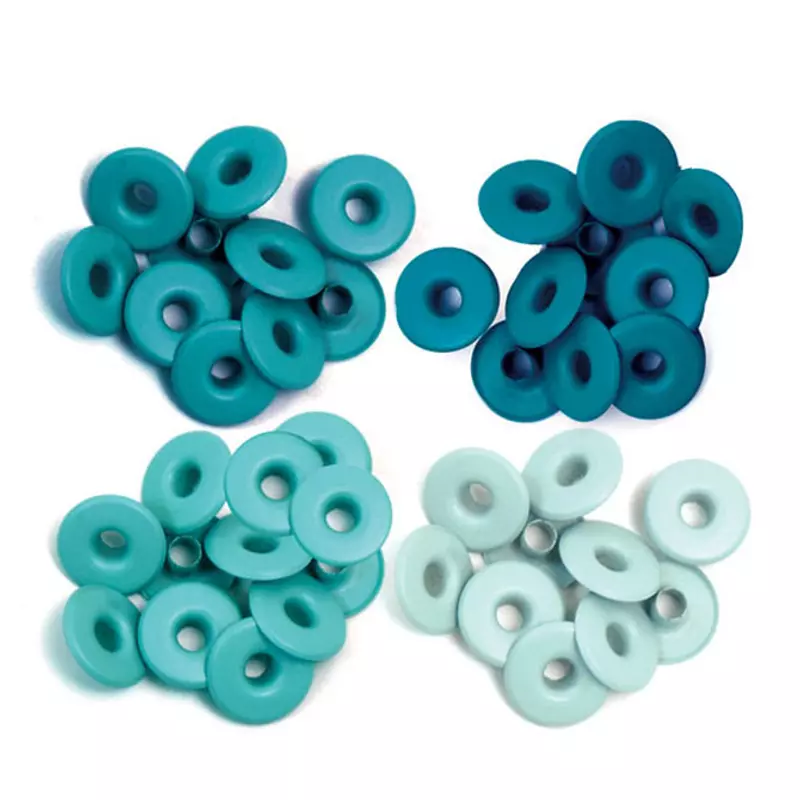 We R Memory Keepers Wide Eyelets - Aqua (32 pieces)
